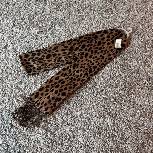 Scarf - Picture 1 of 3